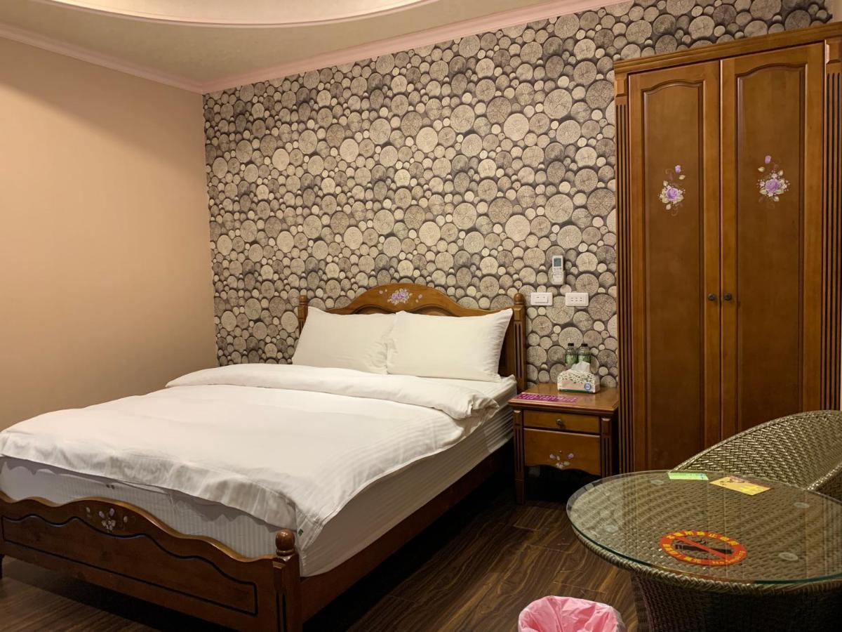 Niuge Minsu Homestay Yuli Esterno foto