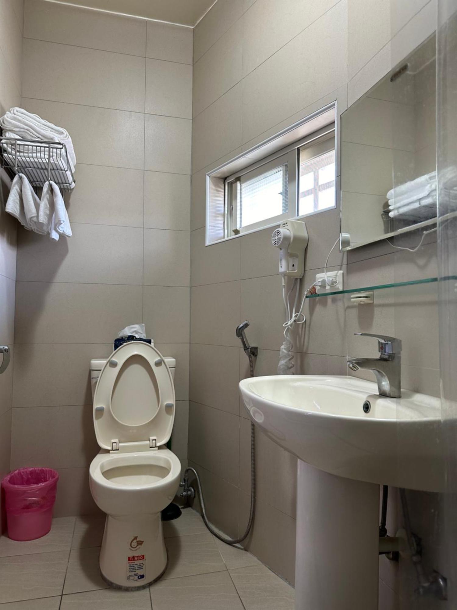 Niuge Minsu Homestay Yuli Esterno foto